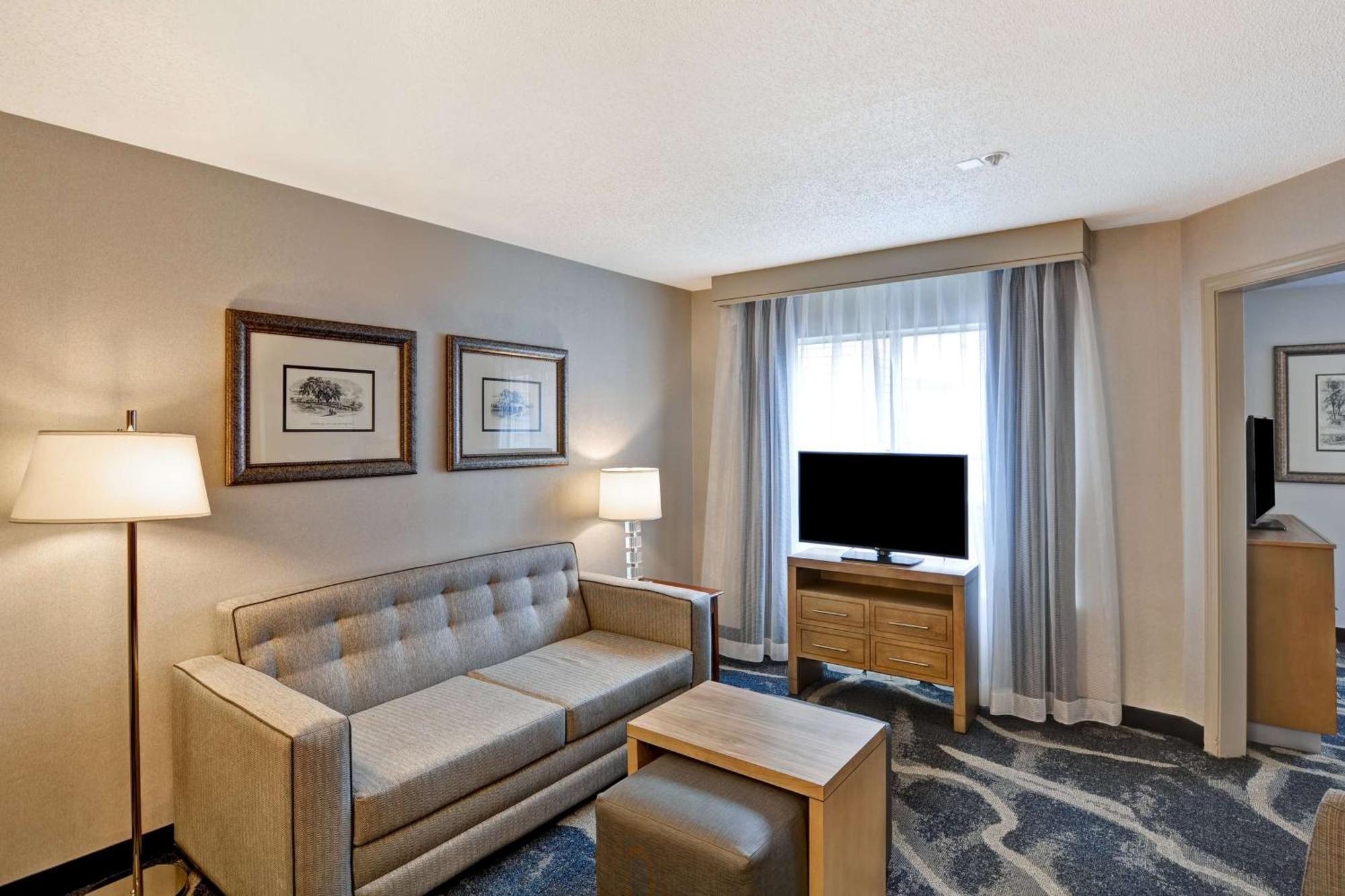 Homewood Suites By Hilton Windsor Locks Hartford Экстерьер фото